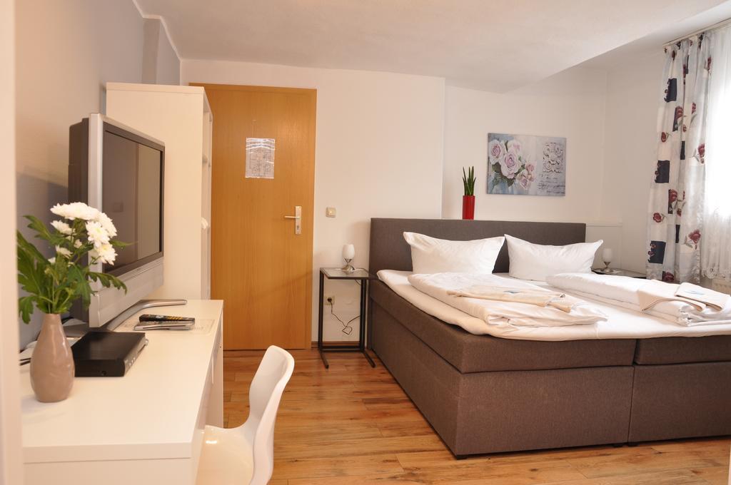Hotel Wolke Meiningen Quarto foto